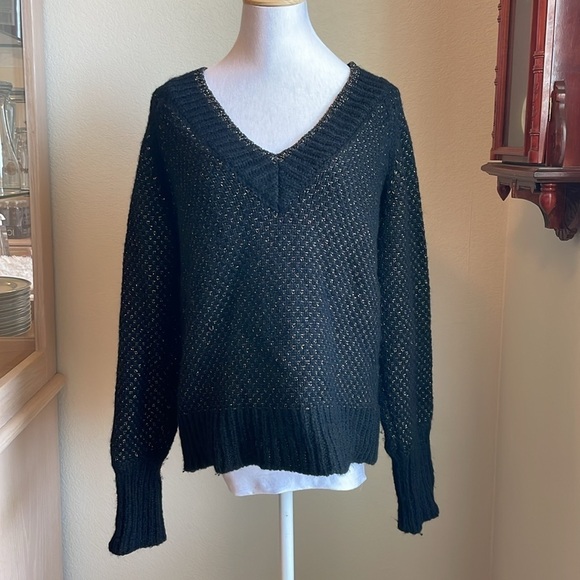 Veronica Beard Sweaters - Veronica Beard gold and black chunky knit sweater size medium